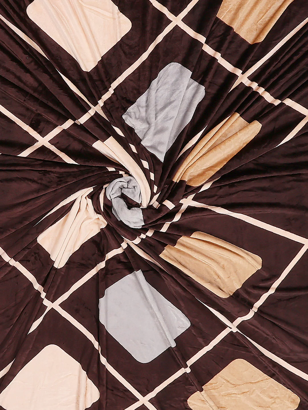 247 GSM Polyester King Bed 1 Bedsheet with 2 Pillow Cover (Teresa) - Image 8