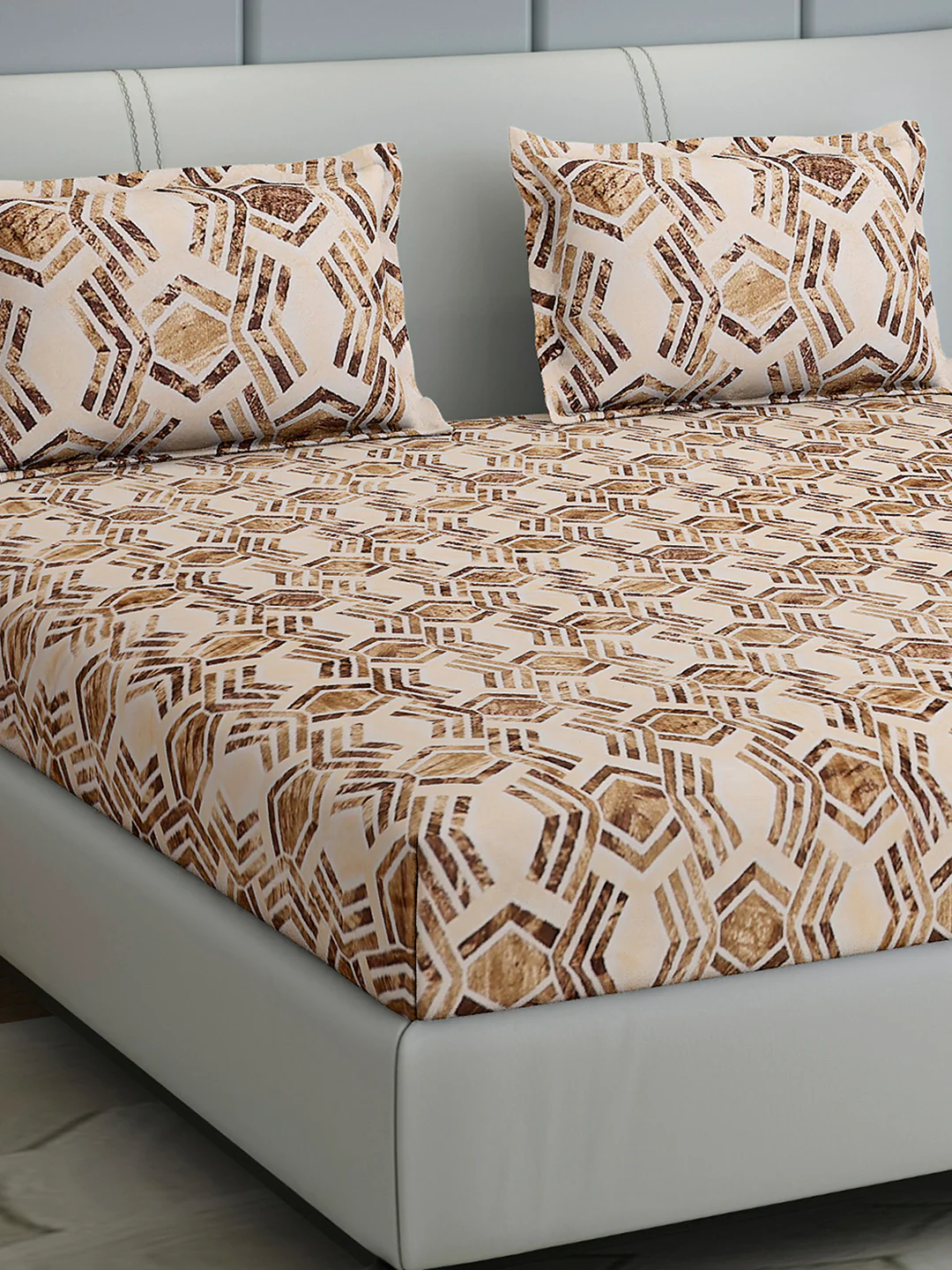 349 GSM Polyester King Bed 1 Bedsheet with 2 Pillow Cover (Carnival)