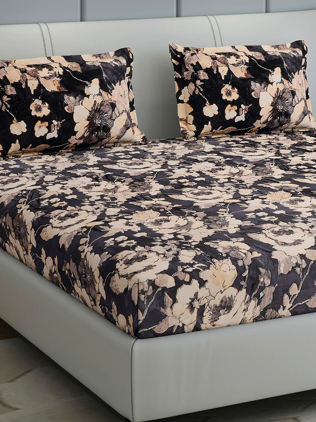 349 GSM Polyester King Bed 1 Bedsheet with 2 Pillow Cover (Carnival)
