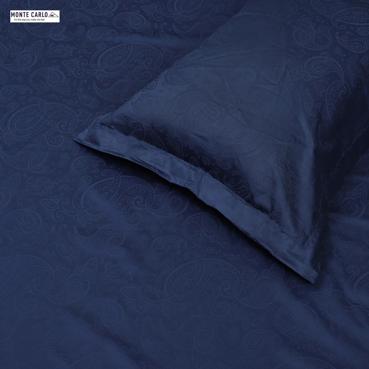 400 TC Cotton Double Bedsheet with 2 Pillow Covers - Image 5