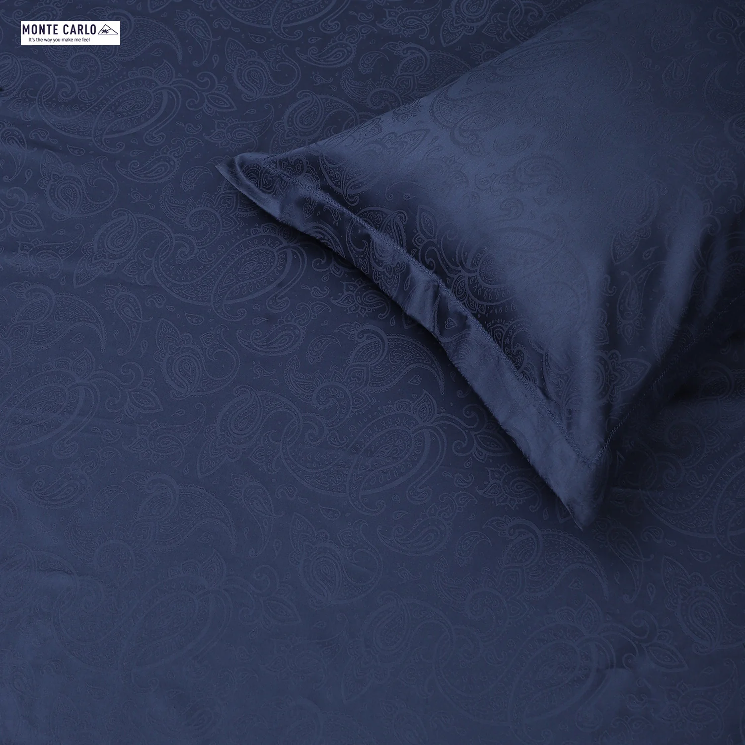 400 TC Cotton Double Bedsheet with 2 Pillow Covers - Image 5