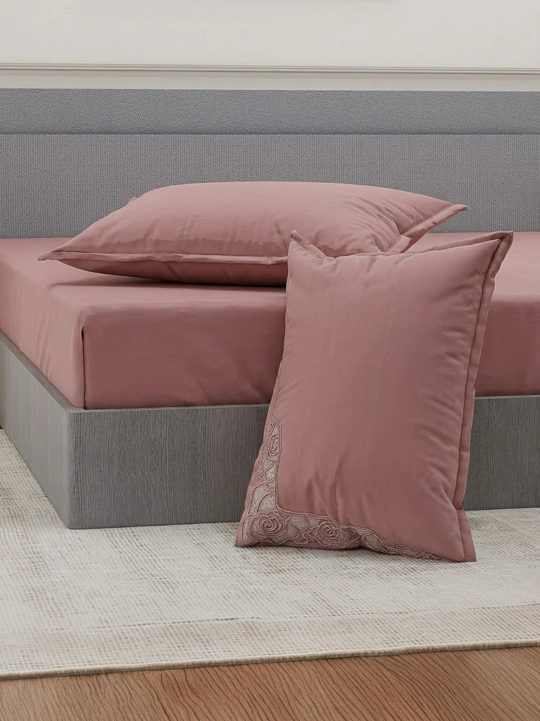 Luxury 400 TC Pure Cotton King Size Bedsheet with 2 Pillow Covers Lace Magic Collection - Image 7