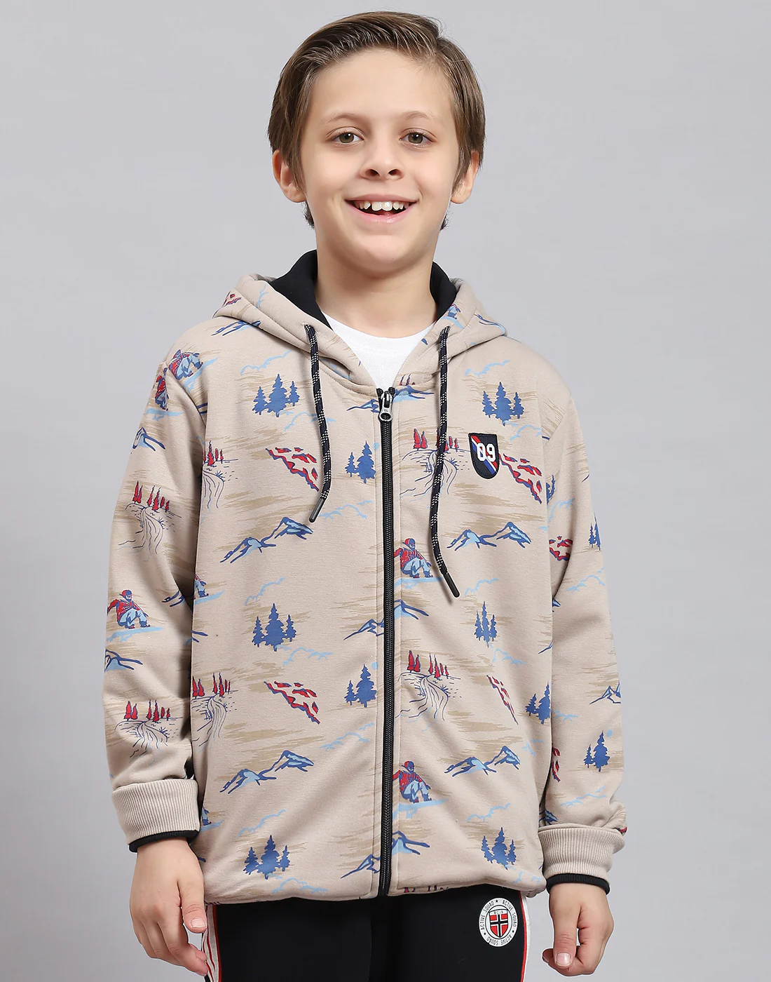 Boys Beige Printed Hooded Full Sleeve Sweatshirt - Image 2