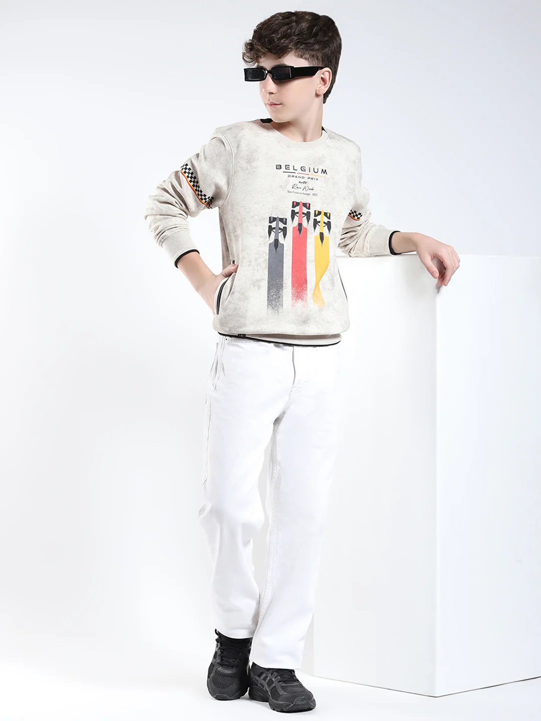 Boys Beige Printed Round Neck Full Sleeve Sweatshirt - Image 2