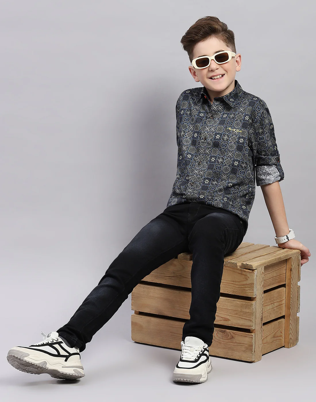 Boys Black Printed Collar Full Sleeve Shirt - Image 2