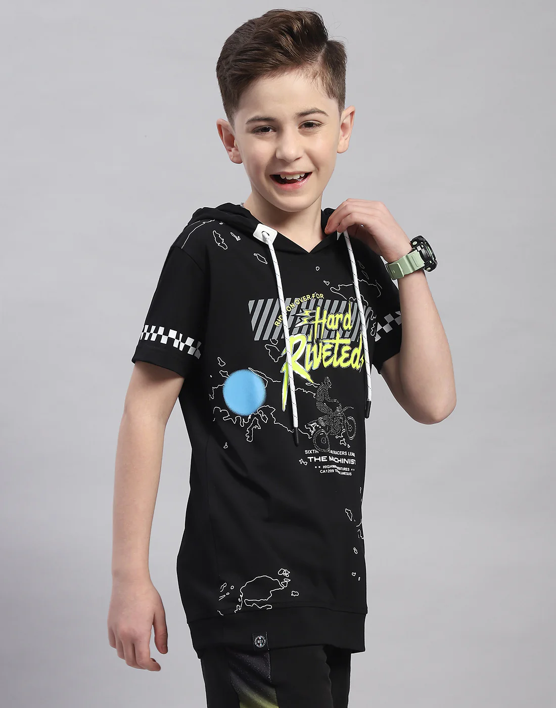 Boys Black Printed Hooded Half Sleeve T-Shirt - Image 4