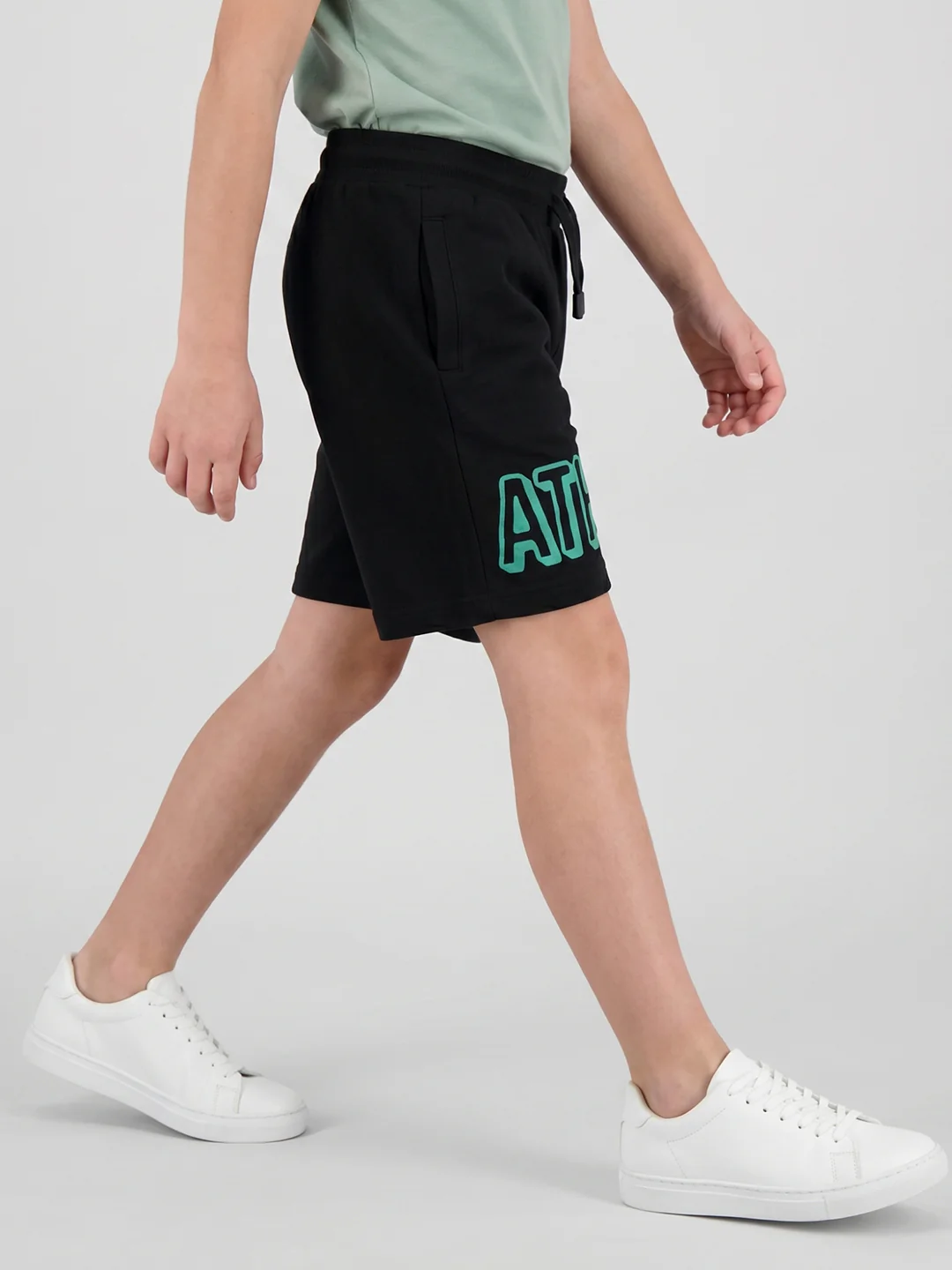 Boys Black Printed Regular Fit Shorts - Image 2