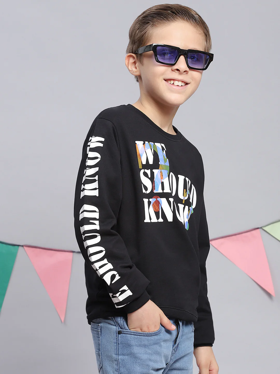Boys Black Printed Round Neck Full Sleeve Sweatshirt - Image 4