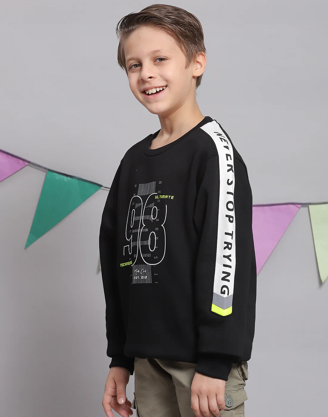 Boys Black Printed Round Neck Full Sleeve Sweatshirt - Image 3