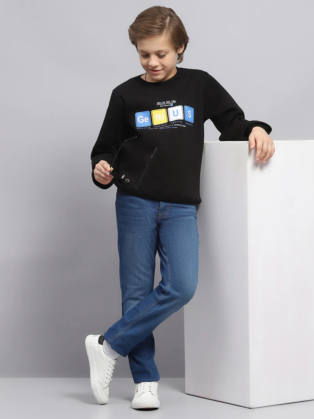 Boys Black Printed Round Neck Full Sleeve Sweatshirt - Image 2