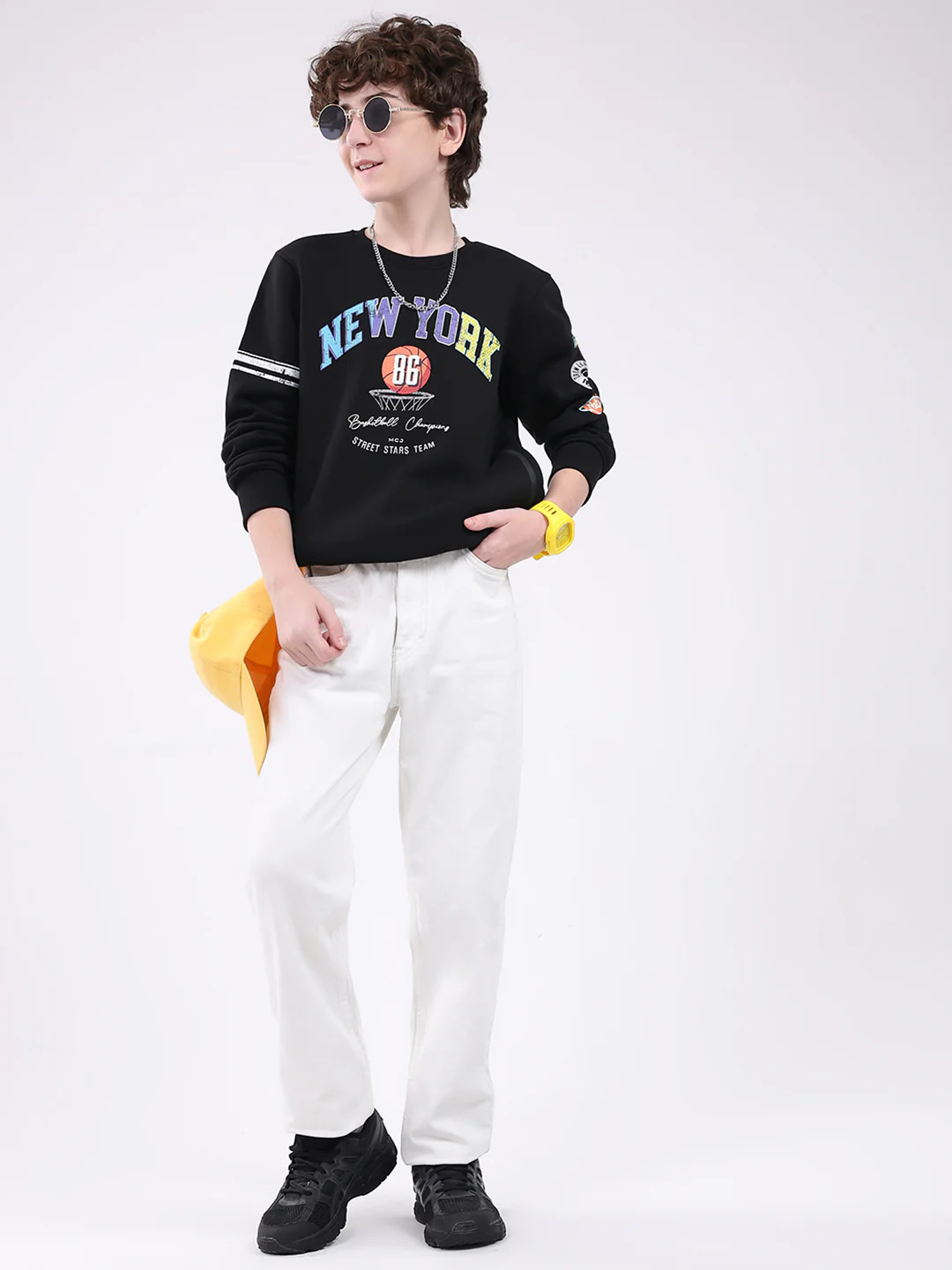 Boys Black Printed Round Neck Full Sleeve Sweatshirt - Image 2