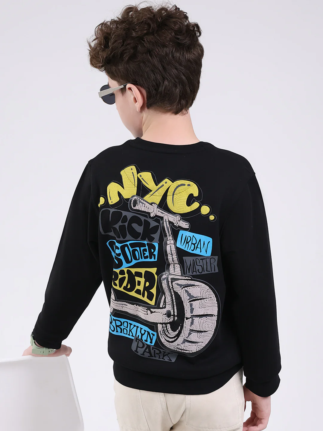 Boys Black Printed Round Neck Full Sleeve Sweatshirt - Image 6