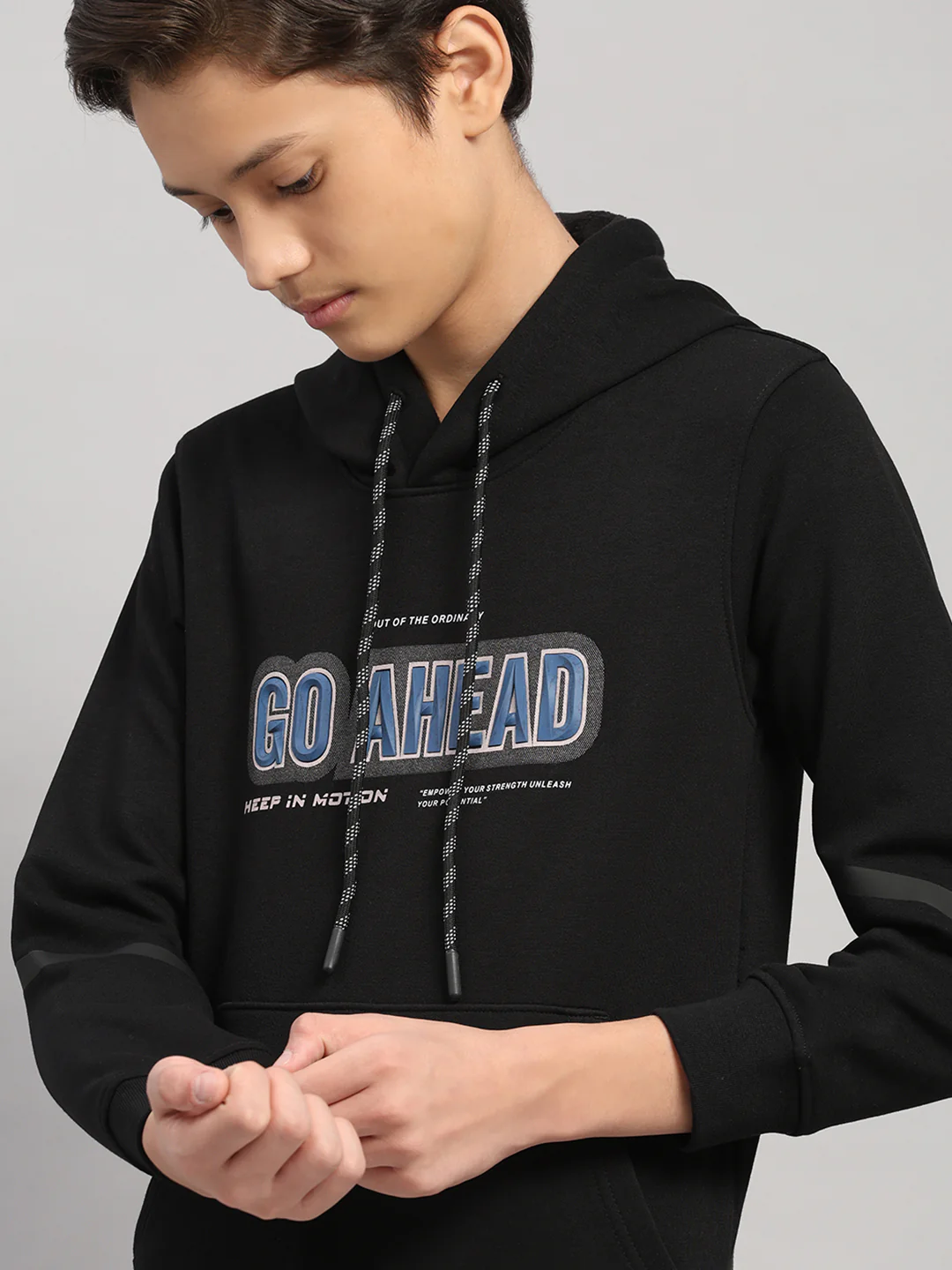Boys Black Printed Round Neck Full Sleeve Sweatshirt - Image 7
