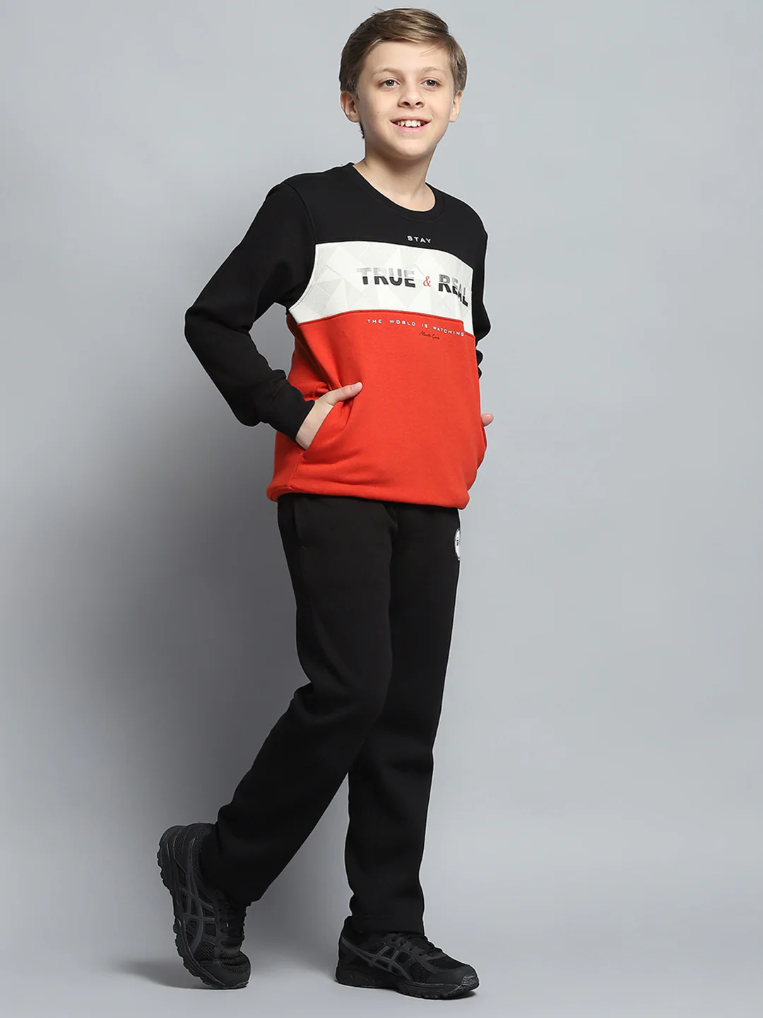 Boys Black Printed Round Neck Full Sleeve Tracksuit - Image 4