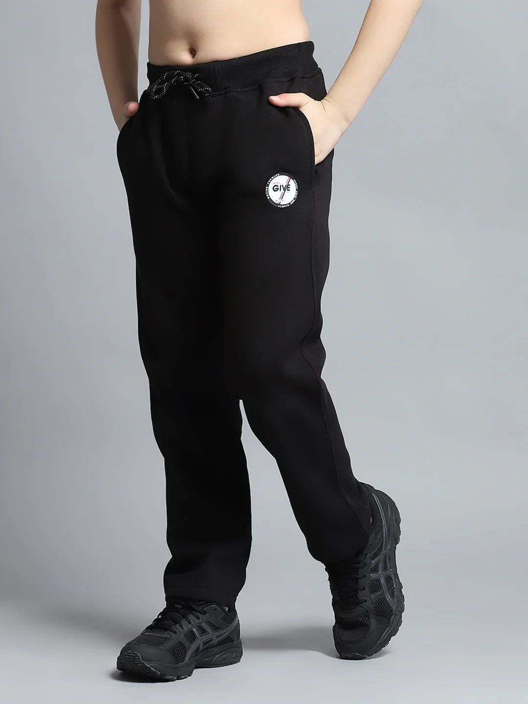 Boys Black Printed Round Neck Full Sleeve Tracksuit - Image 7
