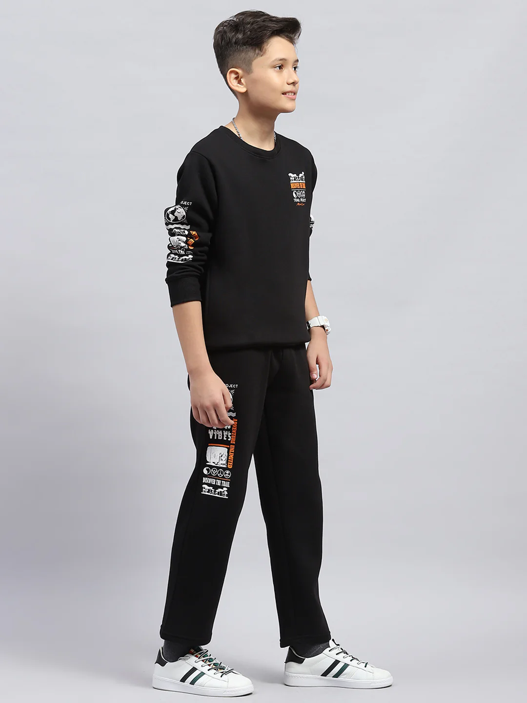 Boys Black Printed Round Neck Full Sleeve Tracksuit - Image 4