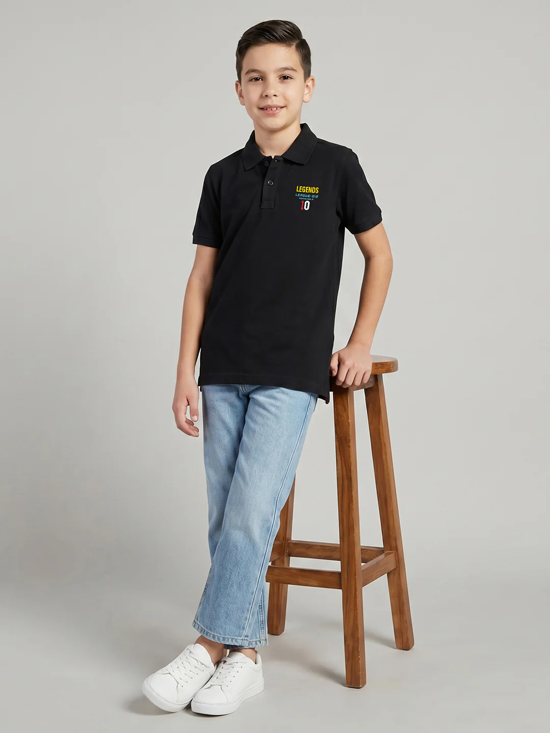 Boys Black Solid Collar Half Sleeve T-Shirt - Image 4
