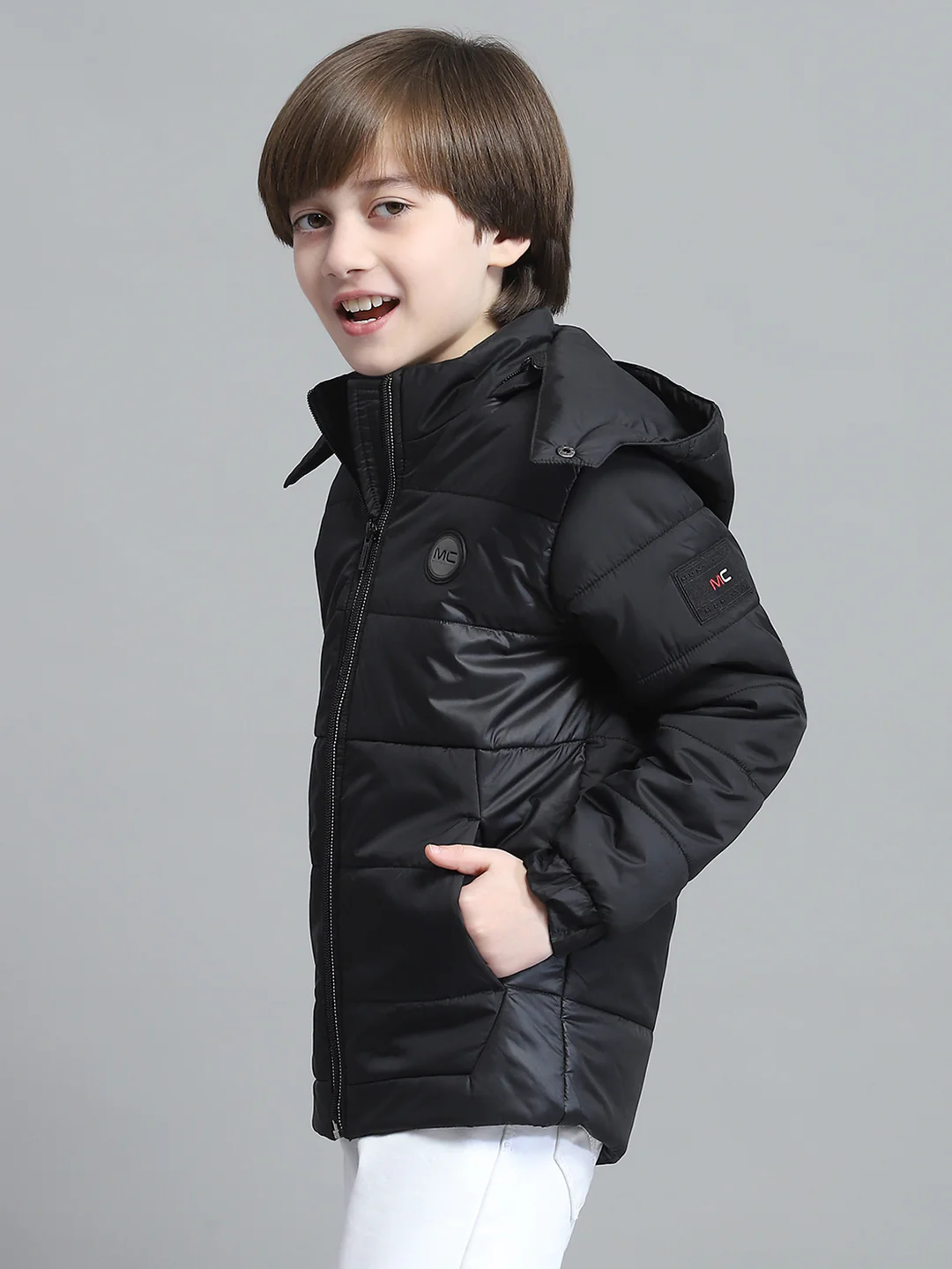 Boys Black Solid Hooded Full Sleeve Jacket - Image 3
