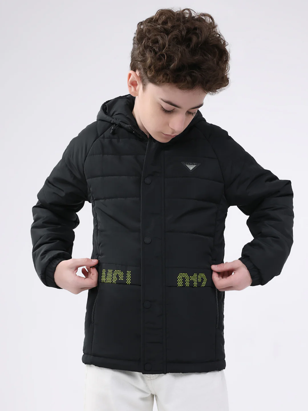 Boys Black Solid Hooded Full Sleeve Jacket