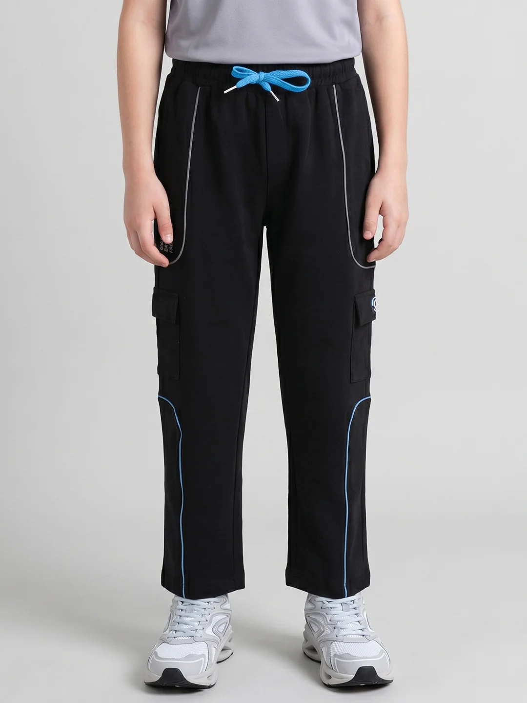 Boys Black Solid Regular Fit Lower