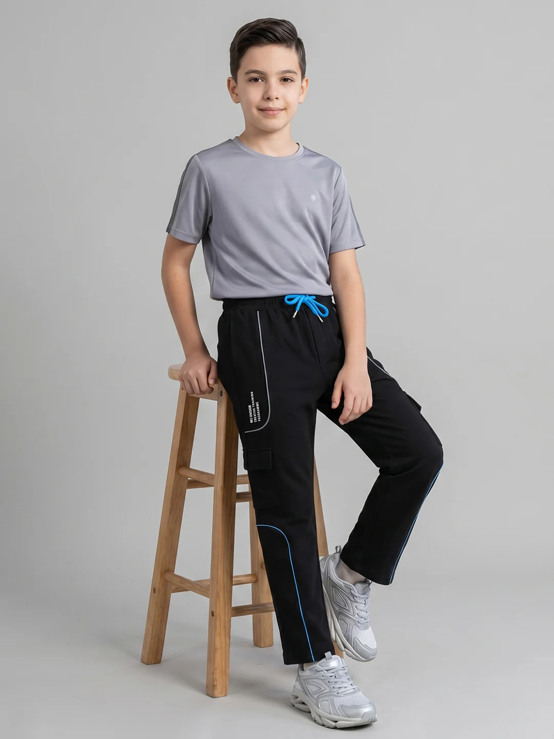 Boys Black Solid Regular Fit Lower - Image 5