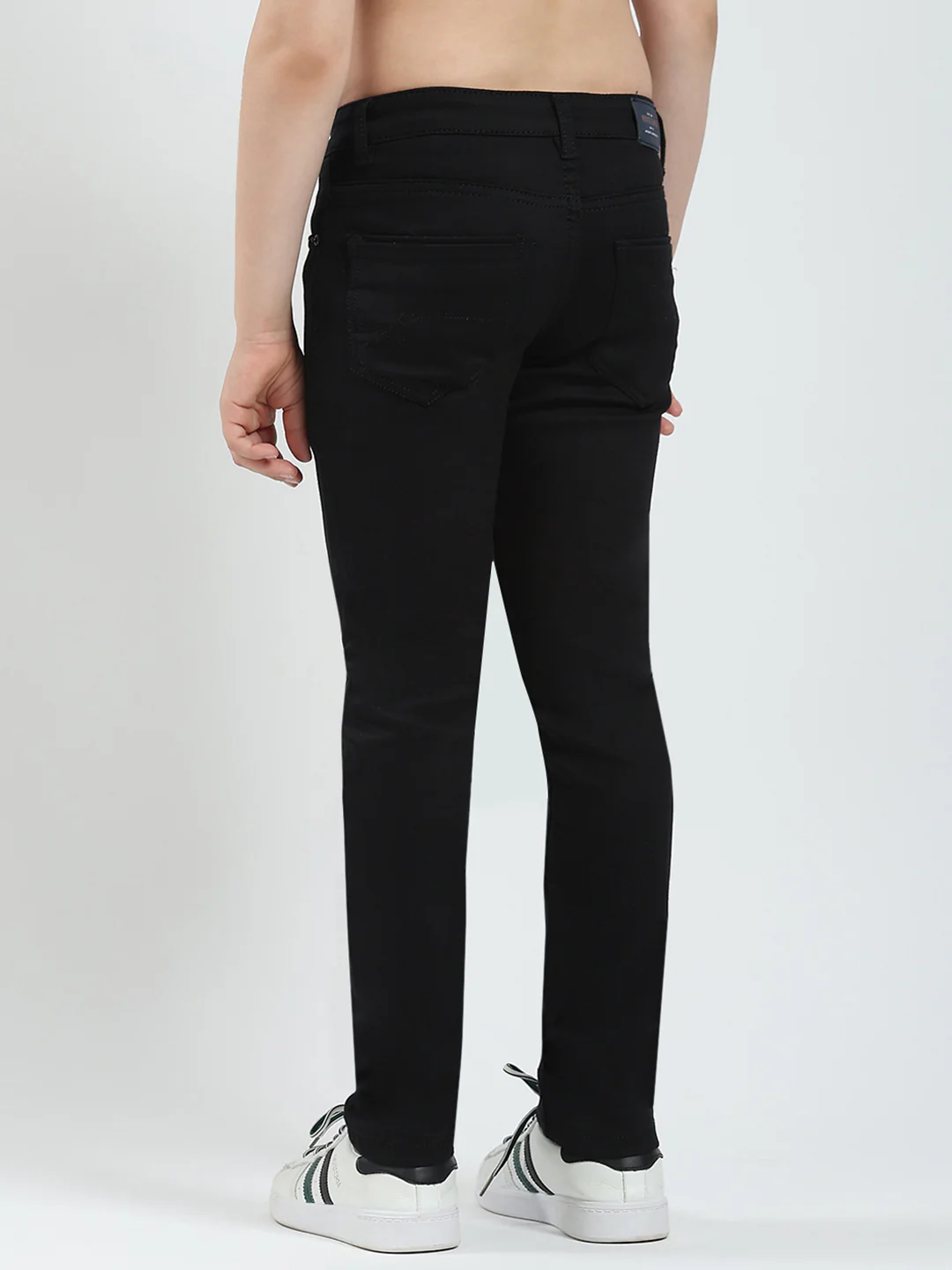 Boys Black Solid Slim Fit Denim - Image 4