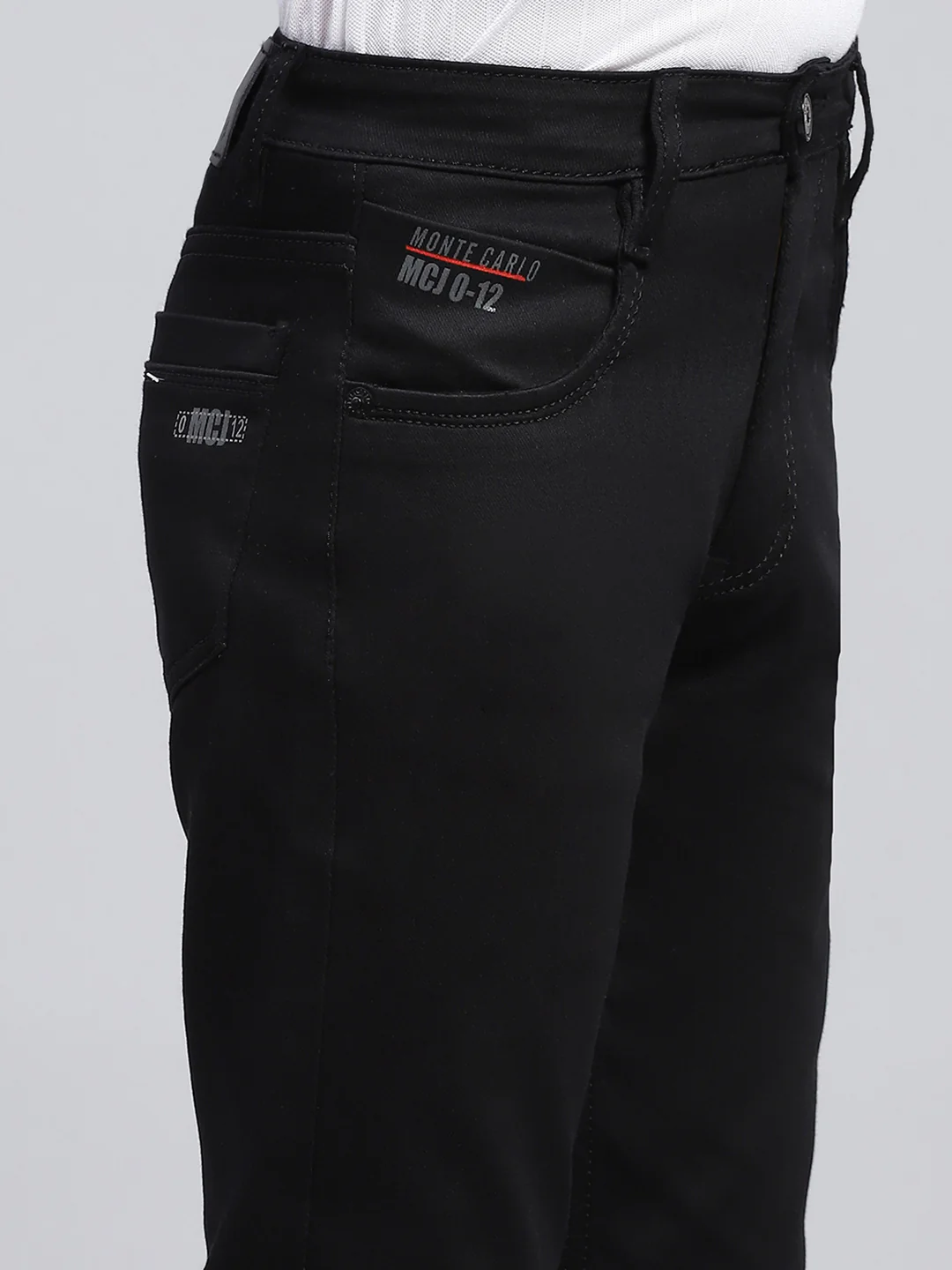 Boys Black Solid Straight Fit Denim - Image 6