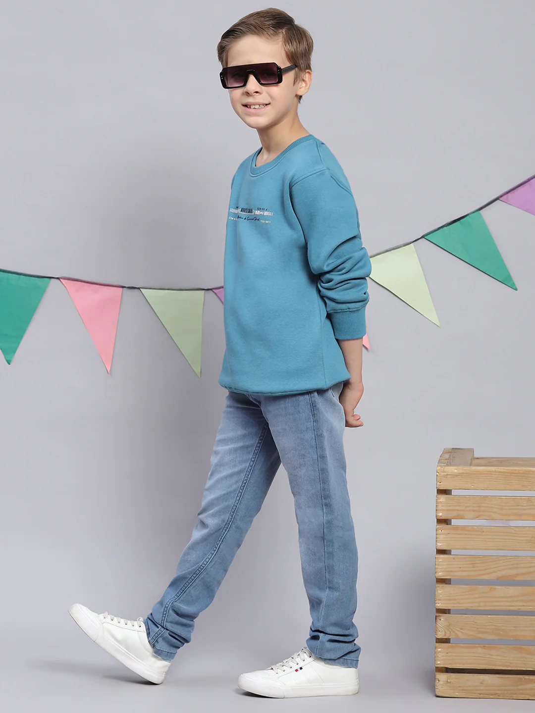 Boys Blue Printed Round Neck Full Sleeve Sweatshirt - Image 2