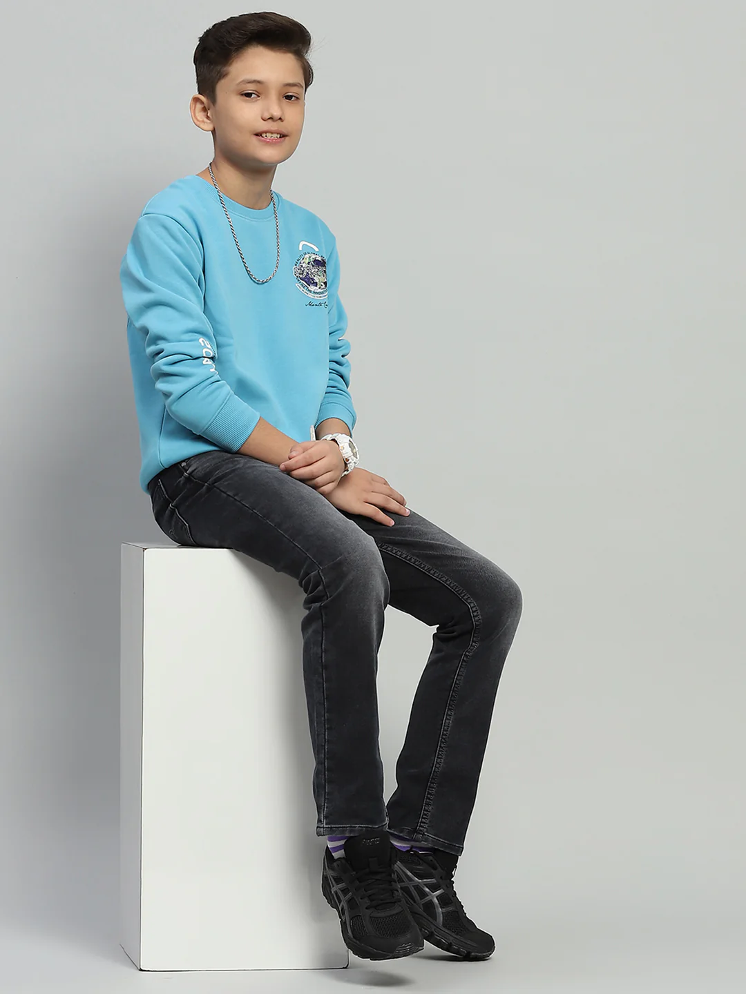 Boys Blue Printed Round Neck Full Sleeve Sweatshirt - Image 2