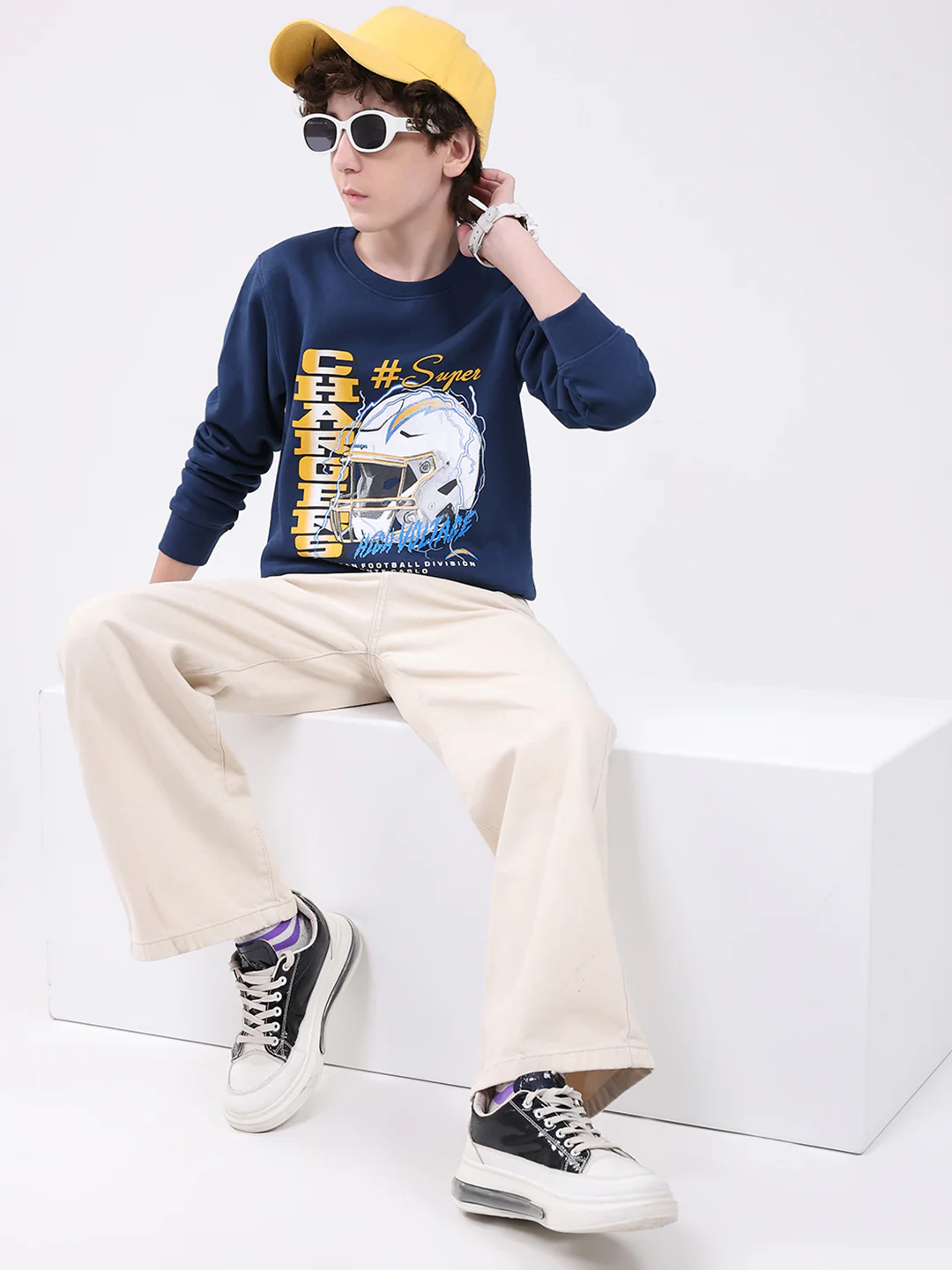 Boys Blue Printed Round Neck Full Sleeve Sweatshirt - Image 2