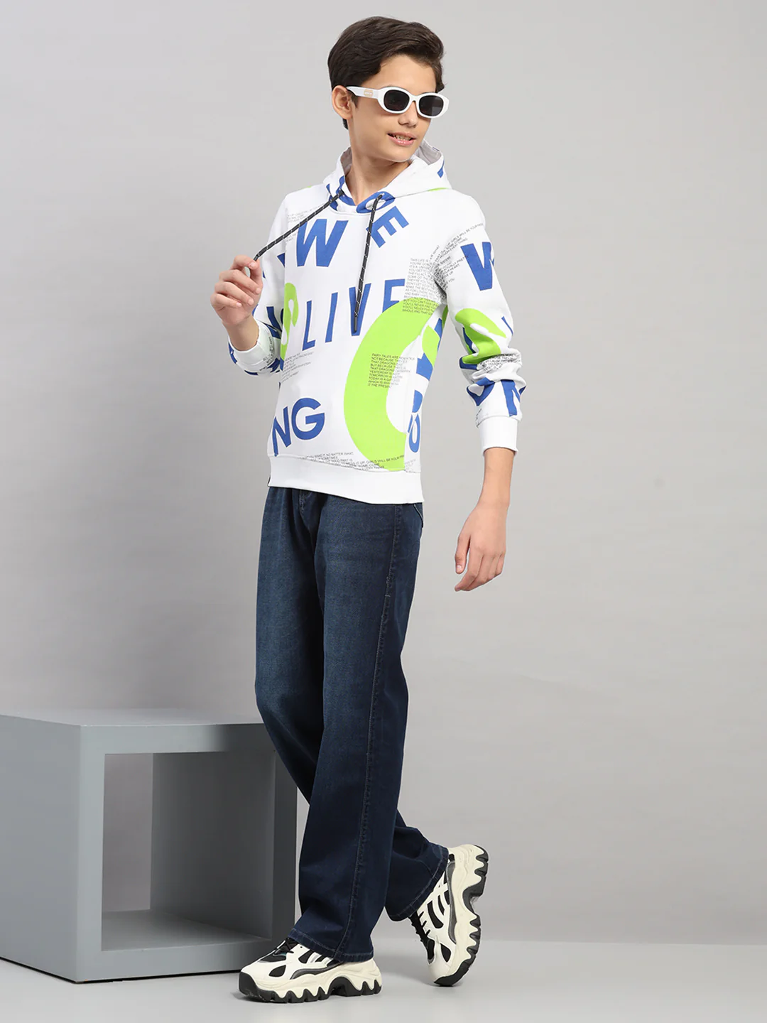 Boys Blue Printed Round Neck Full Sleeve Sweatshirt - Image 2
