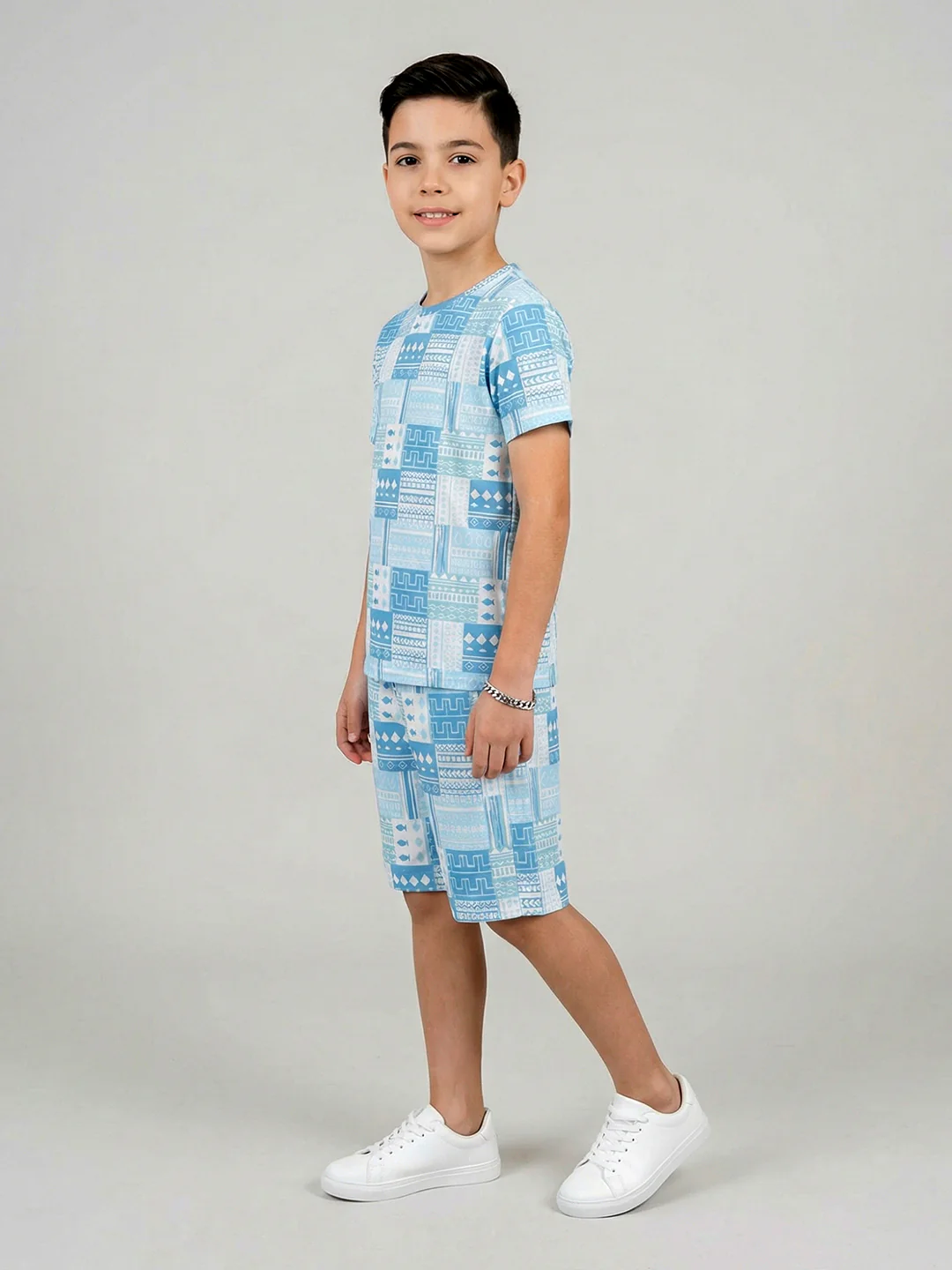 Boys Blue Printed Round Neck Half Sleeve Cords Set - Image 2