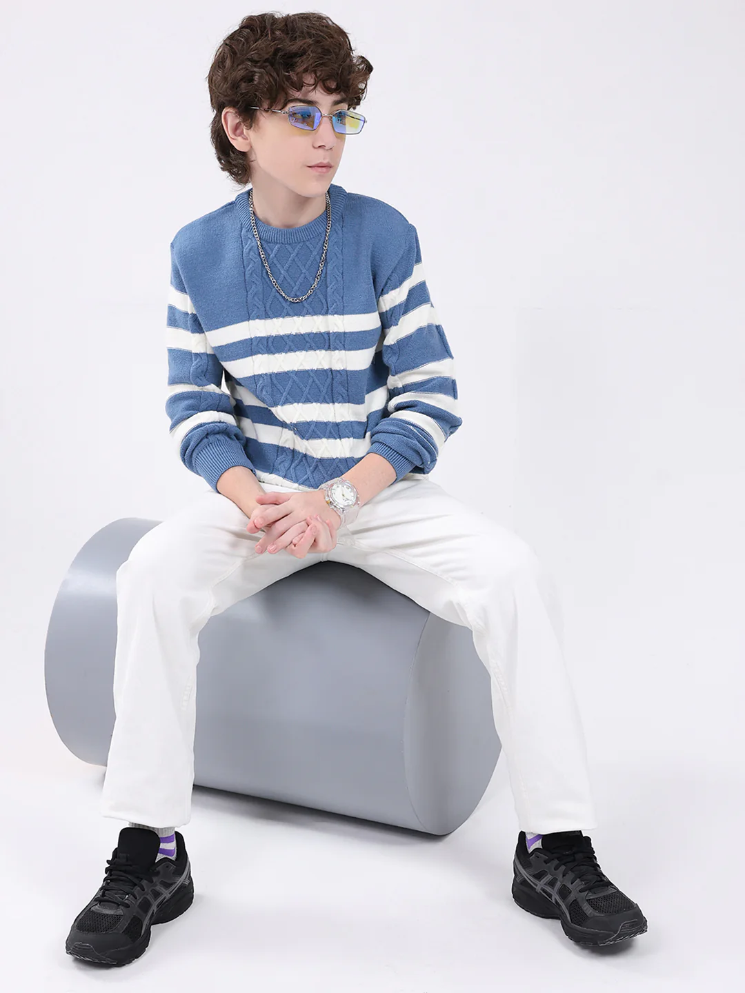 Boys Blue Self Design Round Neck Full Sleeve Pullover - Image 2