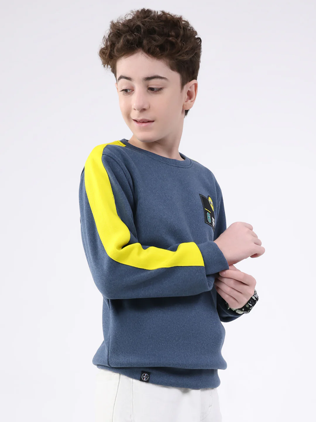 Boys Blue Solid Round Neck Full Sleeve Sweatshirt - Image 4