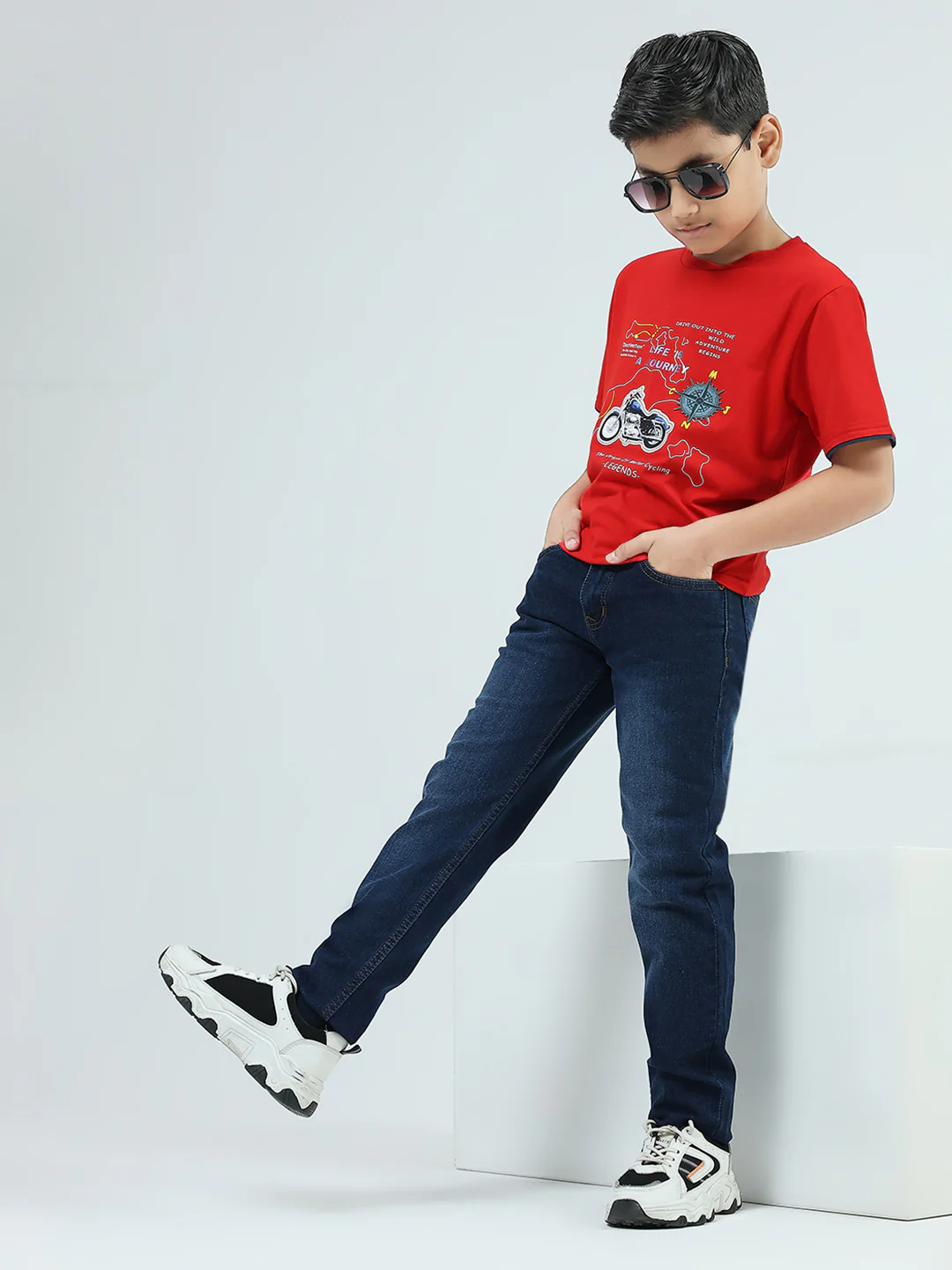 Boys Blue Solid Slim Fit Denim - Image 2