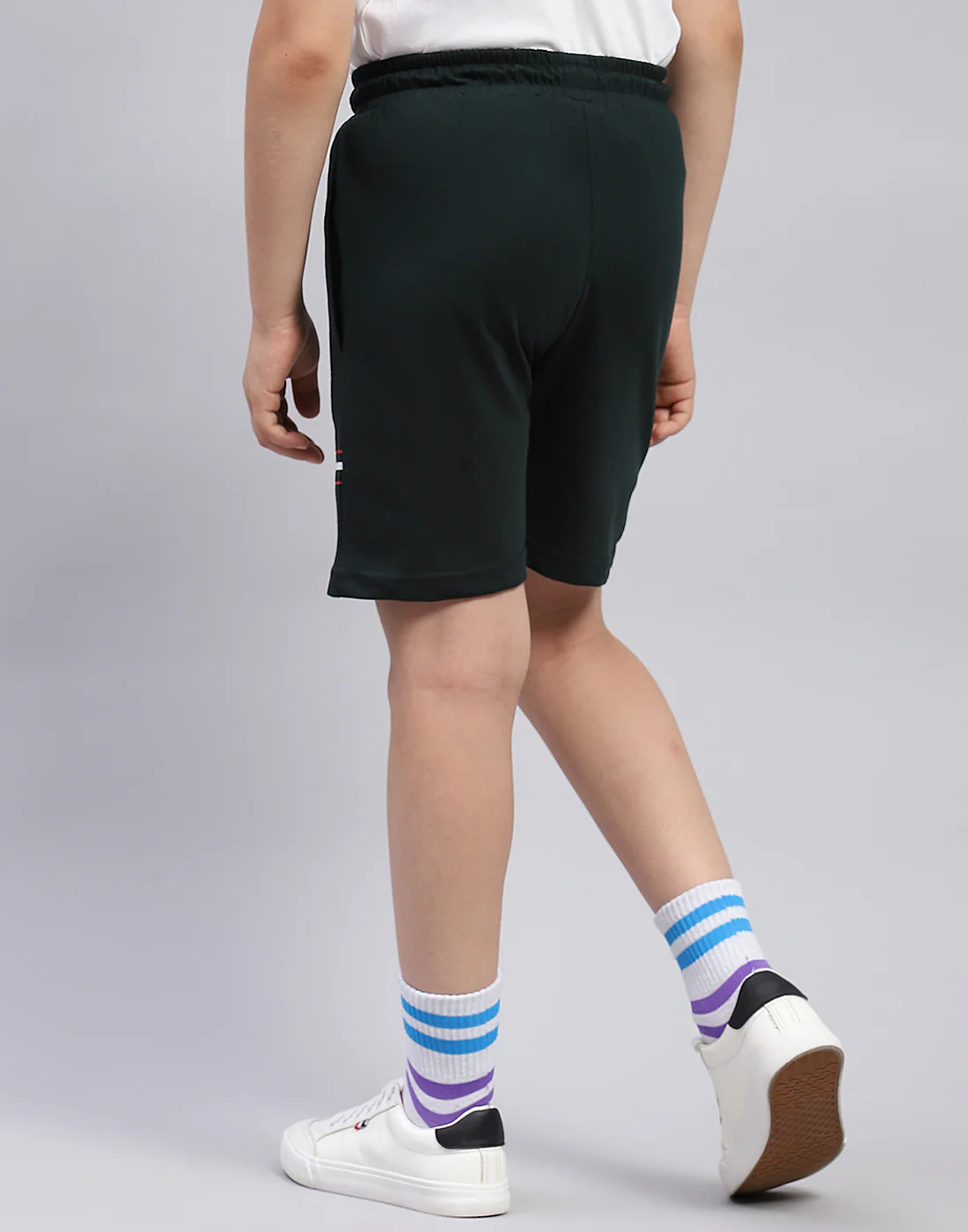 Boys Bottle Green Printed Regular Fit Bermuda - Image 5