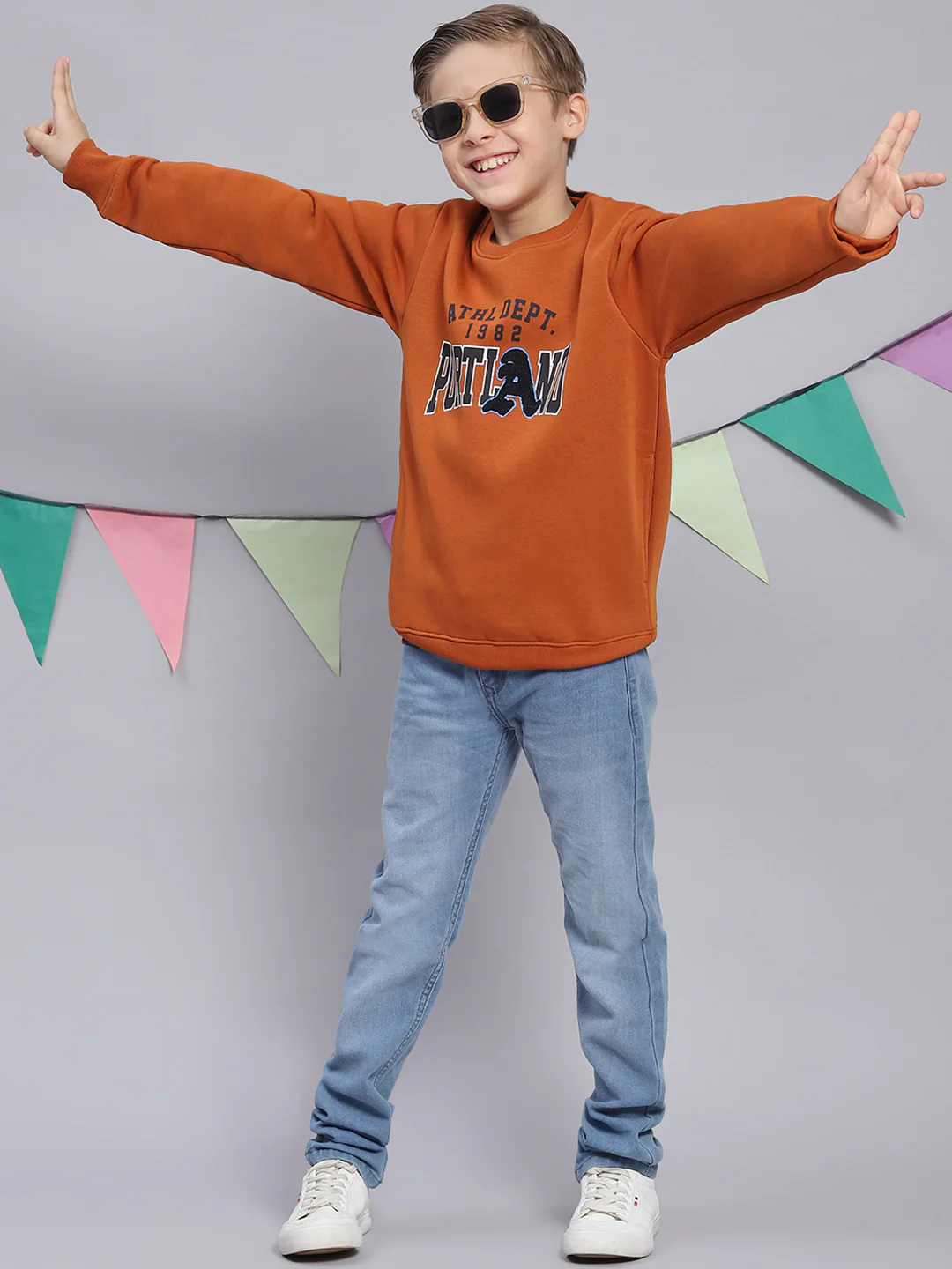 Boys Brown Printed Round Neck Full Sleeve Sweatshirt - Image 2