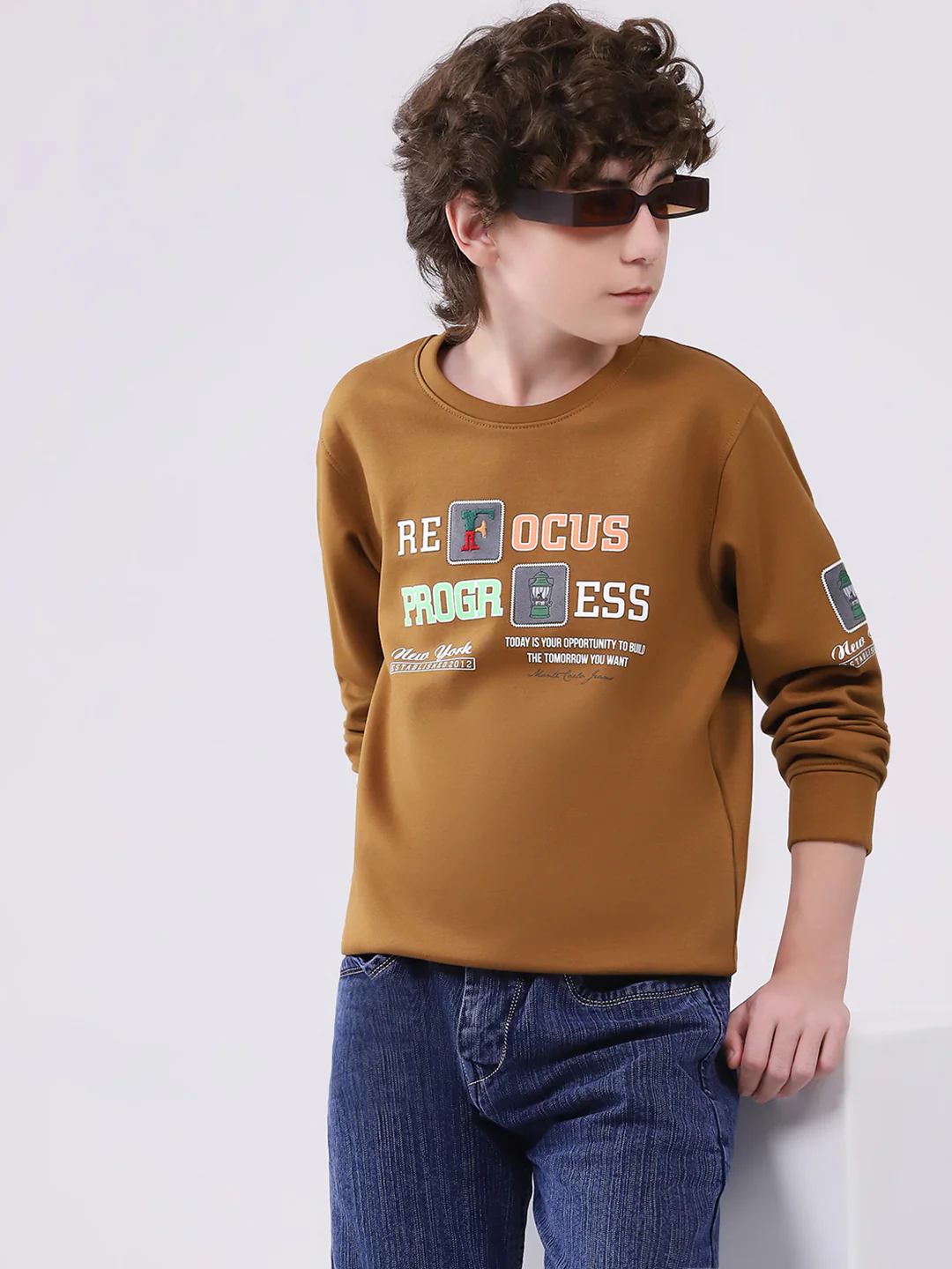 Boys Brown Printed Round Neck Full Sleeve Sweatshirt - Image 6