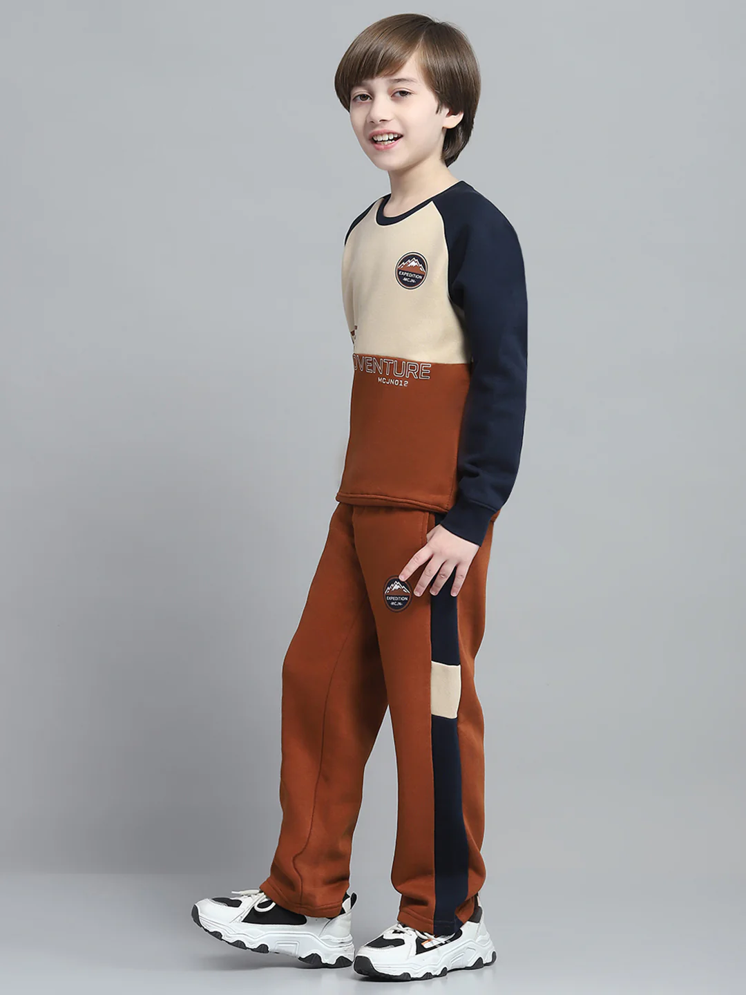 Boys Brown Printed Round Neck Full Sleeve Tracksuit - Image 3