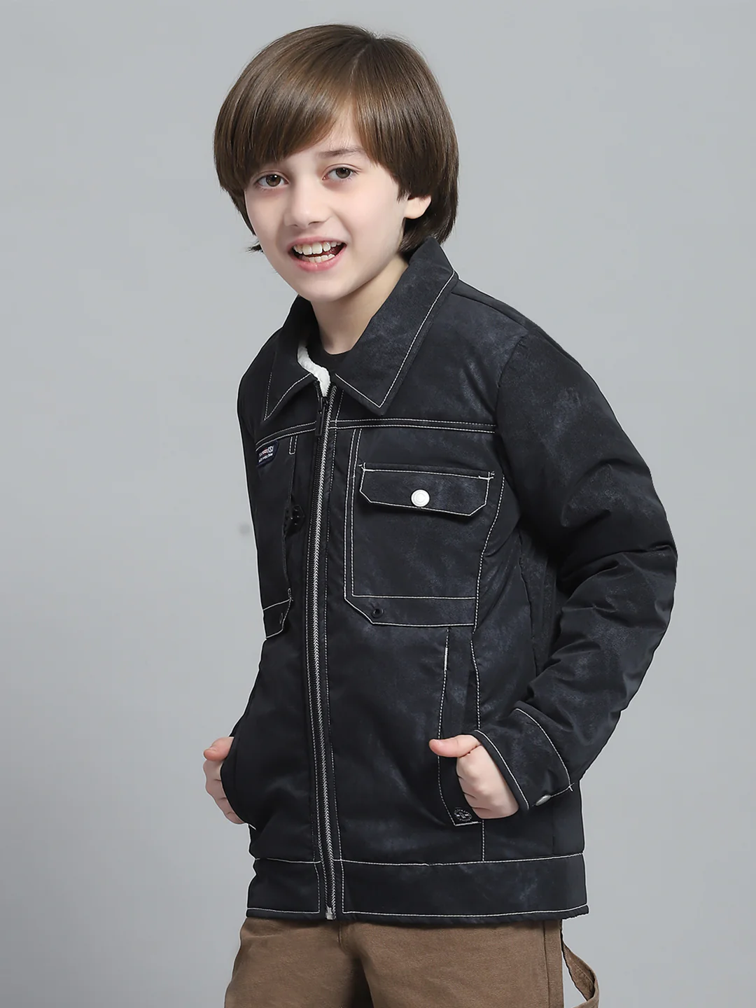 Boys Charcoal Solid Collar Full Sleeve Jacket - Image 3