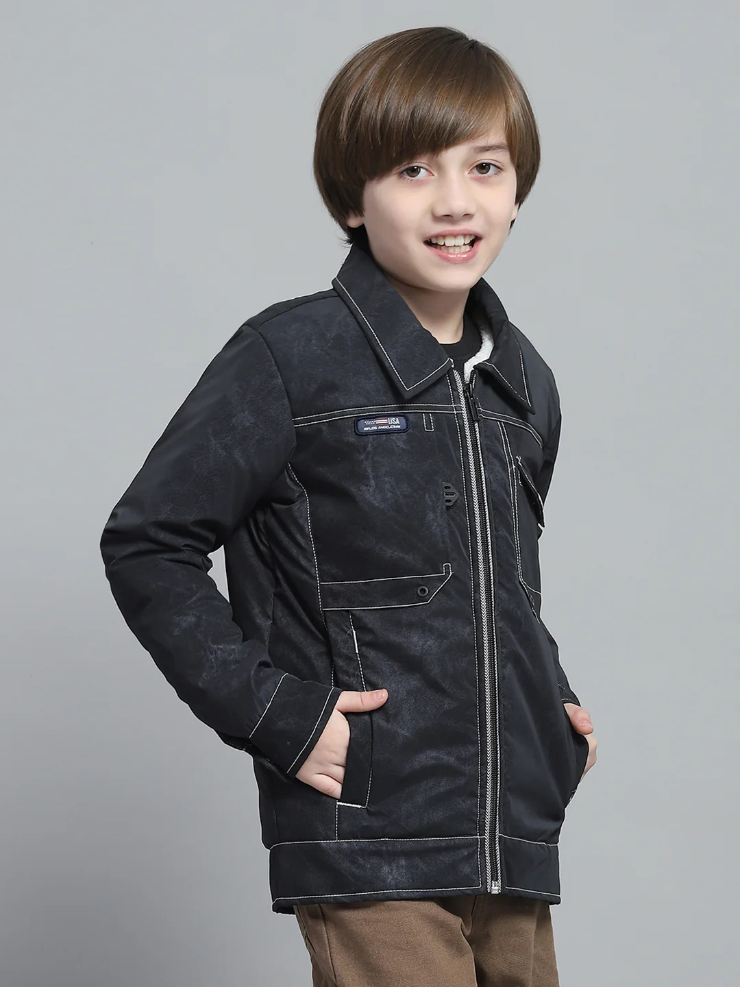 Boys Charcoal Solid Collar Full Sleeve Jacket - Image 4