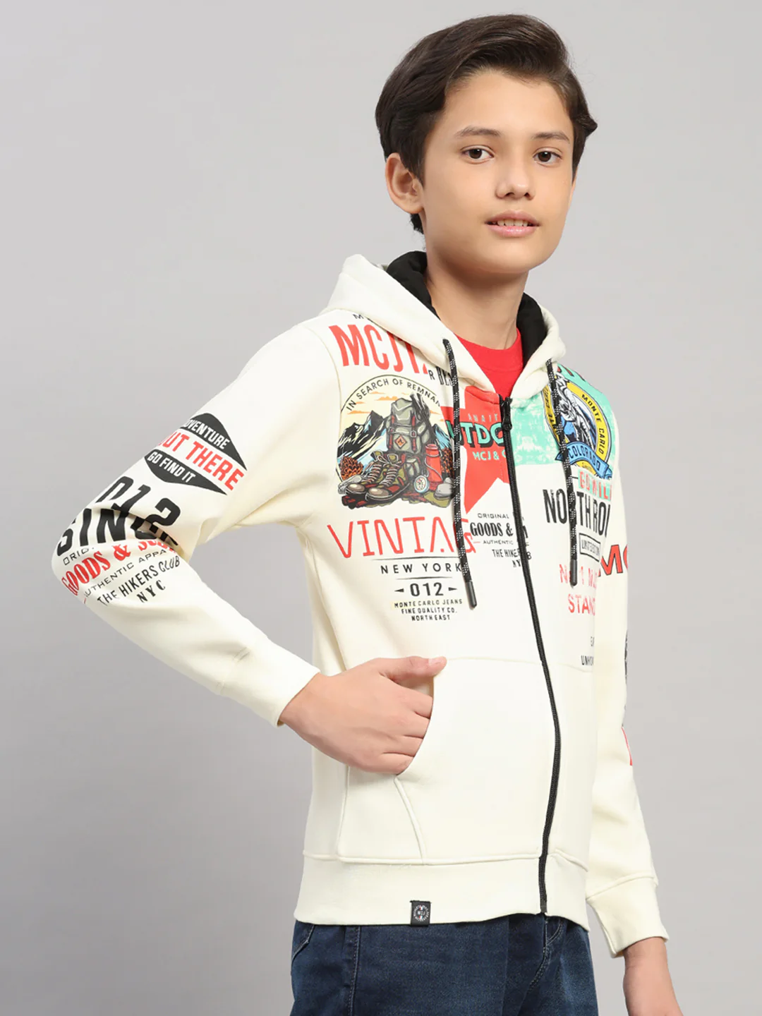 Boys Cream Printed Hooded Full Sleeve Sweatshirt - Image 4