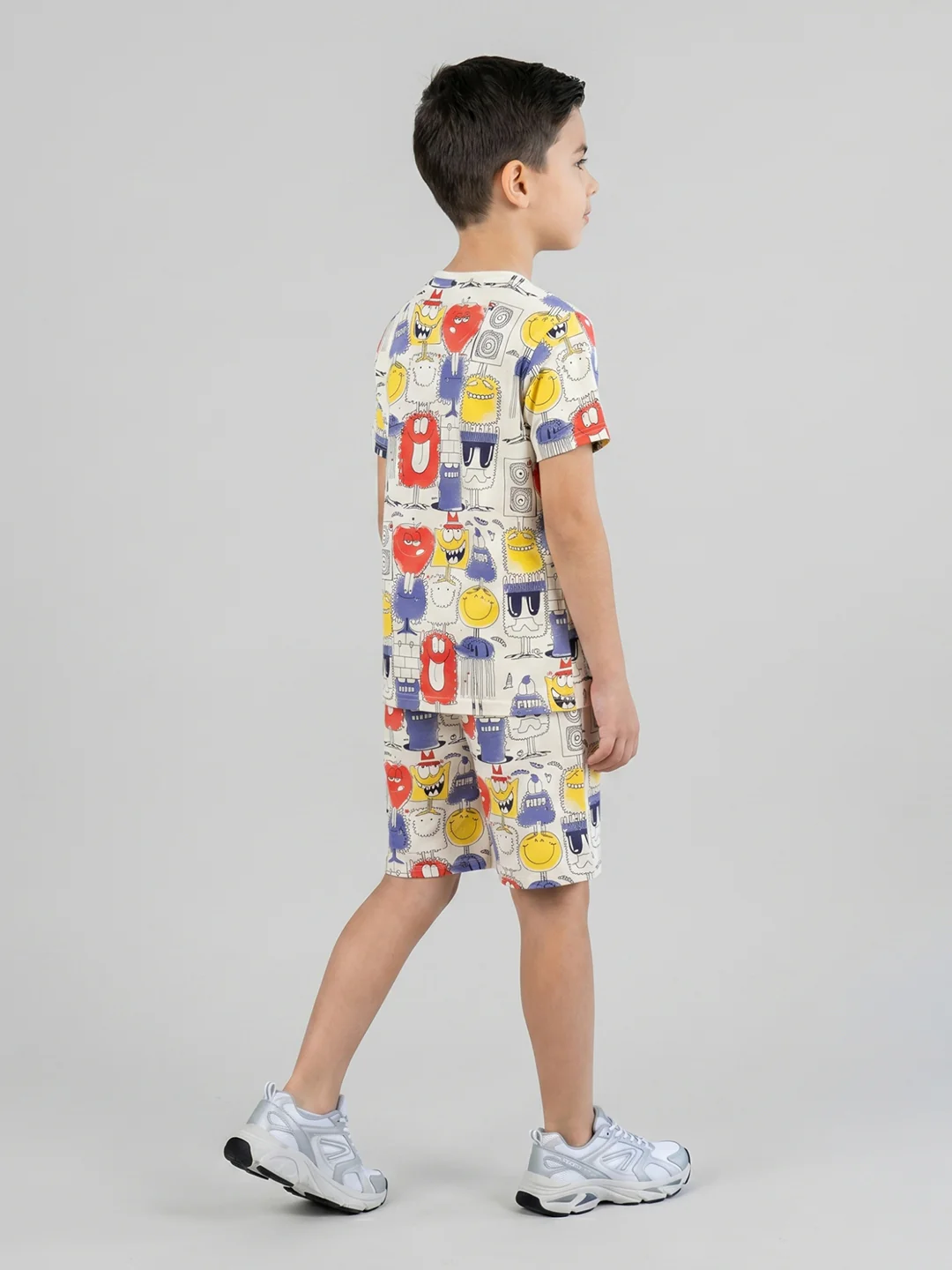 Boys Cream Printed Round Neck Half Sleeve Cords Set - Image 4