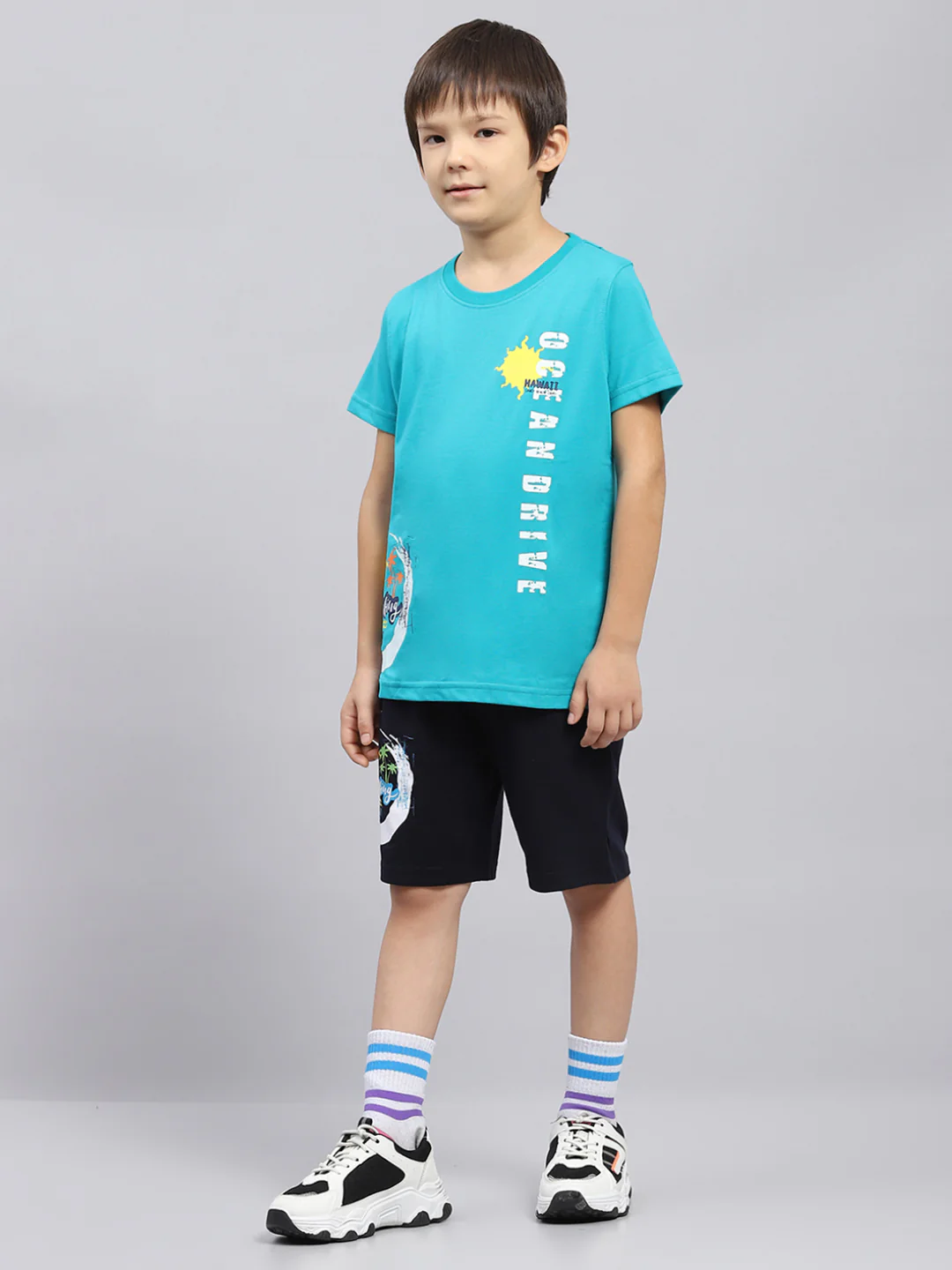 Boys Green & Navy Blue Printed Round Neck Half Sleeve Bermuda Set - Image 3