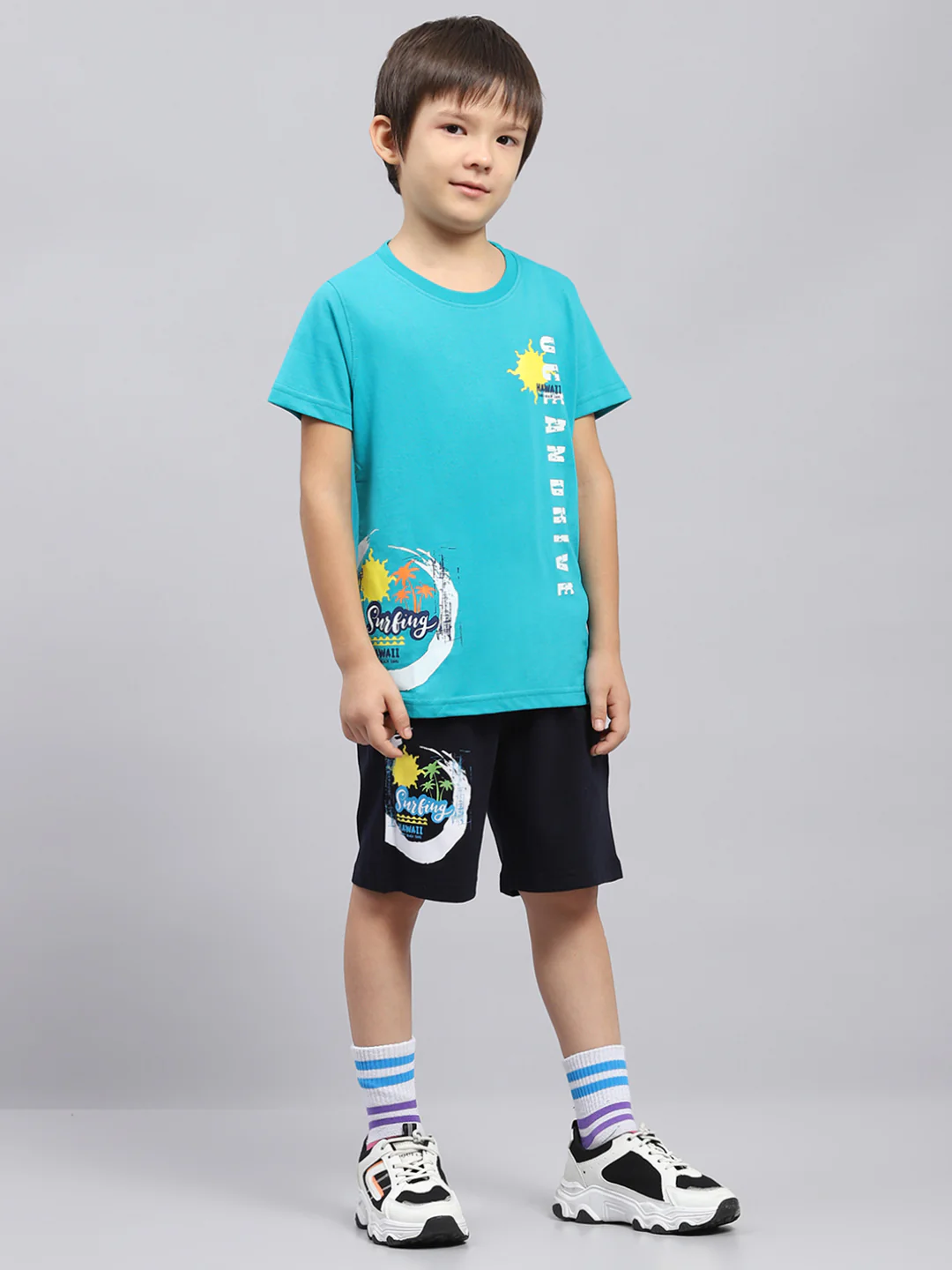 Boys Green & Navy Blue Printed Round Neck Half Sleeve Bermuda Set - Image 4