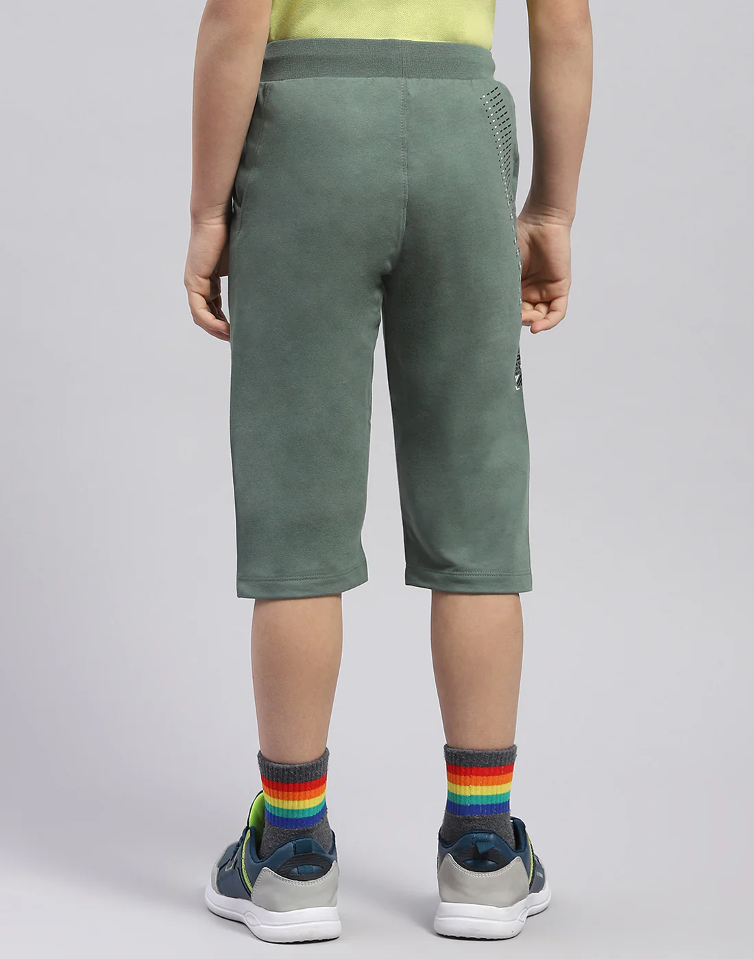 Boys Green Printed Regular Fit Capri - Image 5
