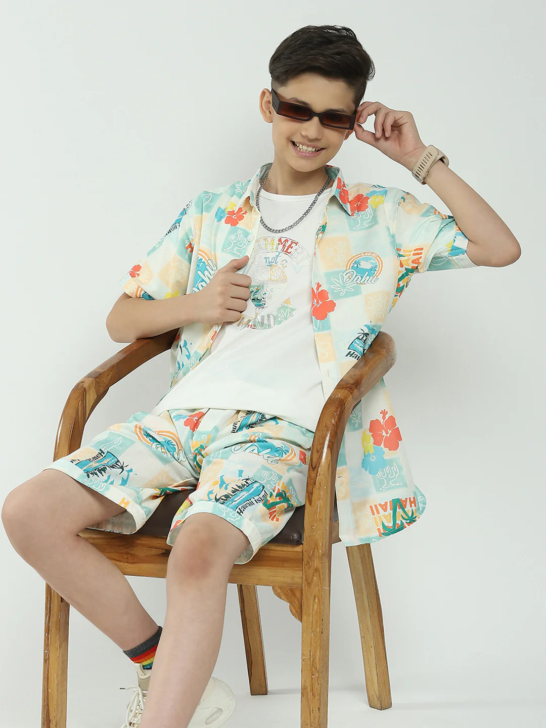 Boys Green Printed Collar Half Sleeve Cords Set - Image 6