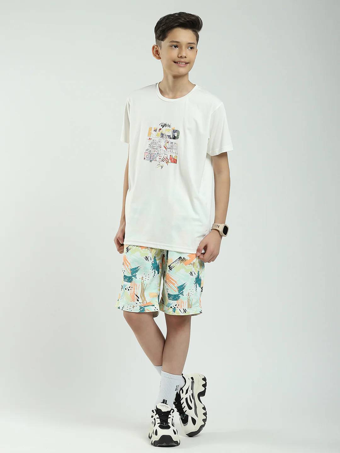 Boys Green Printed Collar Half Sleeve Cords Set - Image 6