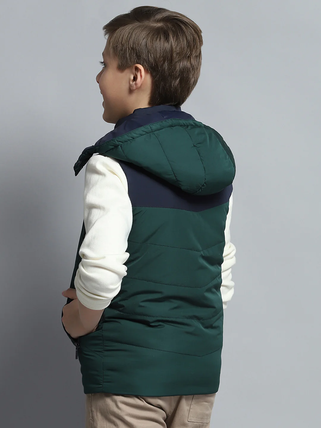 Boys Green Printed Detachable Hood Sleeveless Reversible Jacket - Image 5