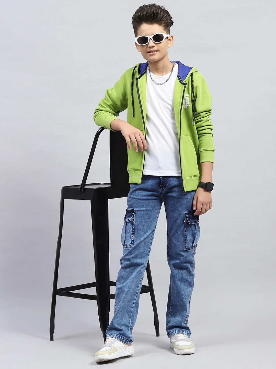 Boys Green Printed Hooded Full Sleeve Sweatshirt - Image 2